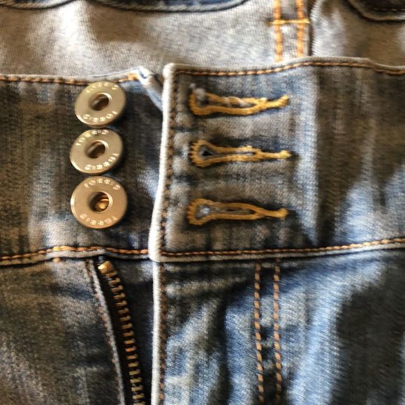 Torrid Size 20 shortJeans Women Premium 3 Button Medium Wash Jegging Skinny Fit - Picture 5 of 16